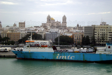 Cádiz vom Oberdeck auf dem Aida Kreuzfahrtschiff betrachtet.