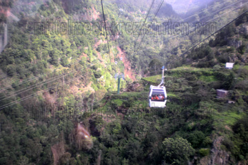 Mit der Seilbahn nach Monte auf der Insel Madeira, dem gebuchten Landausflug Funchal Kompakt.